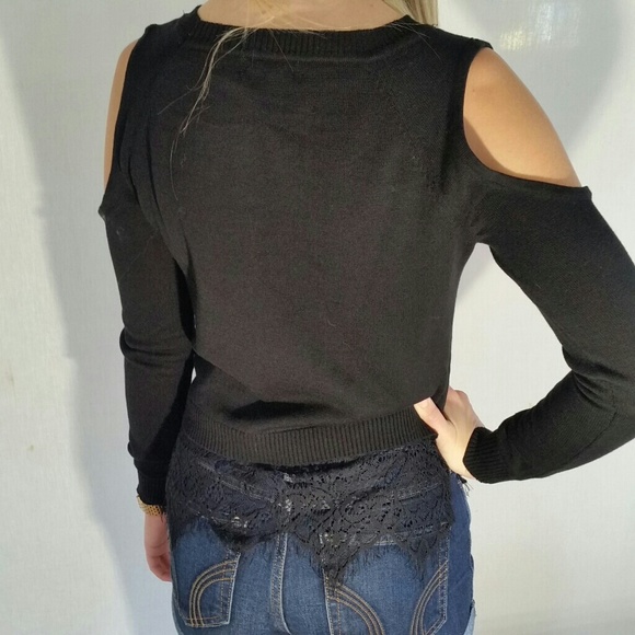 B2G1 open shoulder black Long Sleeve - Picture 3 of 4